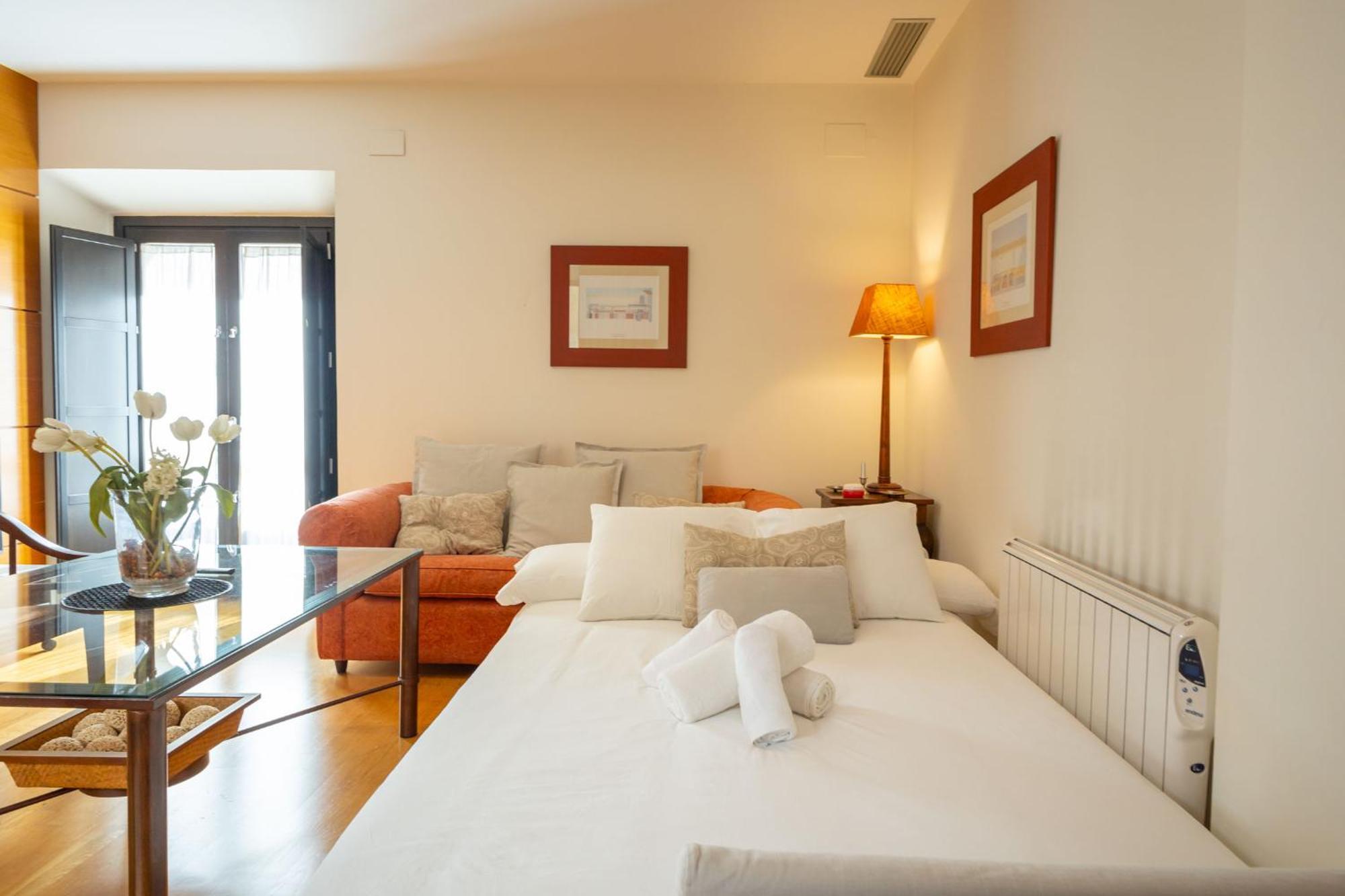 La Maestranza Charming One Or Two Bedrooms Apartments By Ocityzen Σεβίλλη Εξωτερικό φωτογραφία