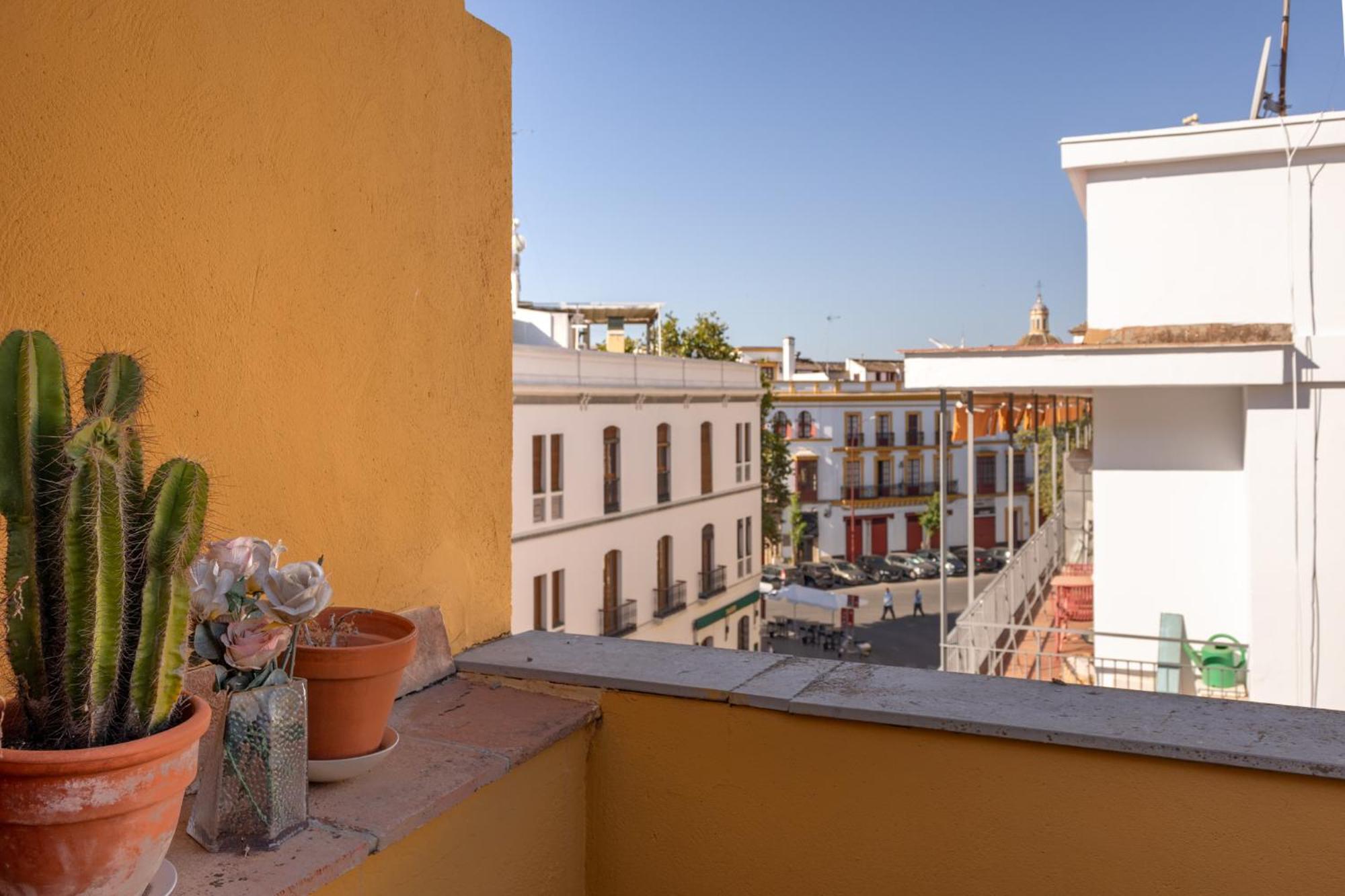 La Maestranza Charming One Or Two Bedrooms Apartments By Ocityzen Σεβίλλη Εξωτερικό φωτογραφία